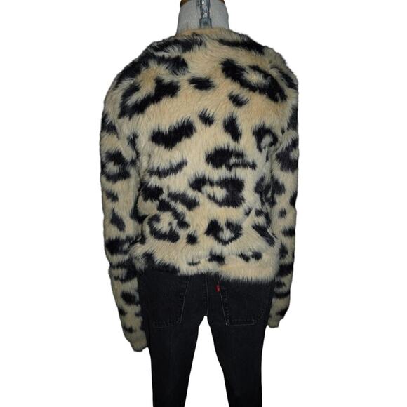 For The Republic Leopard Faux Fur Sweater Size M | Beige Black Animal Print Pull - Picture 5 of 8
